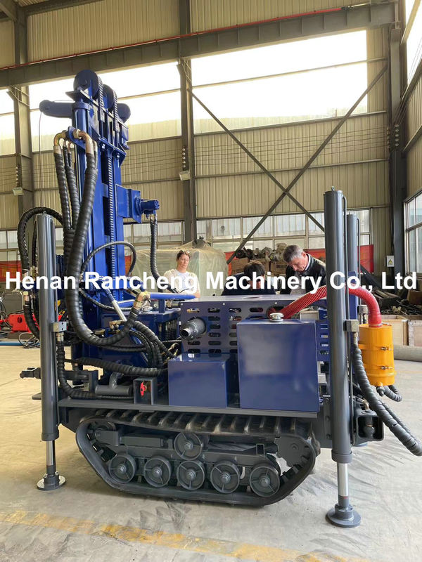 Máquina de perfuração de poços de água Mini Crawler de 180m com 77,3KW de motor YuChai para perfuração de poços