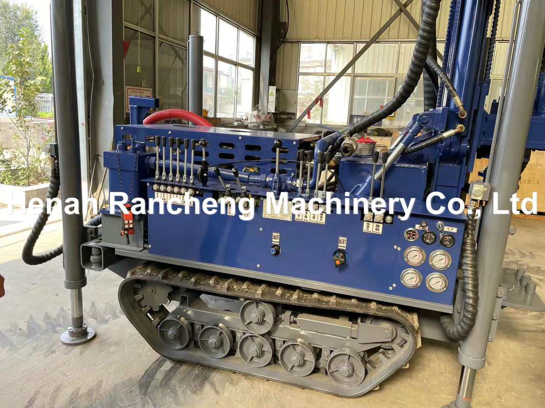 Máquina de perfuração de poços de água Mini Crawler de 180m com 77,3KW de motor YuChai para perfuração de poços
