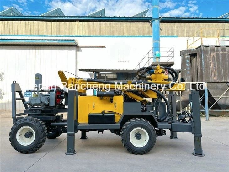 Máquina de perfuração de furo de alta eficiência de quatro rodas montada em reboque Máquina de perfuração de furo 220m Profundidade Motor potente de 65KW