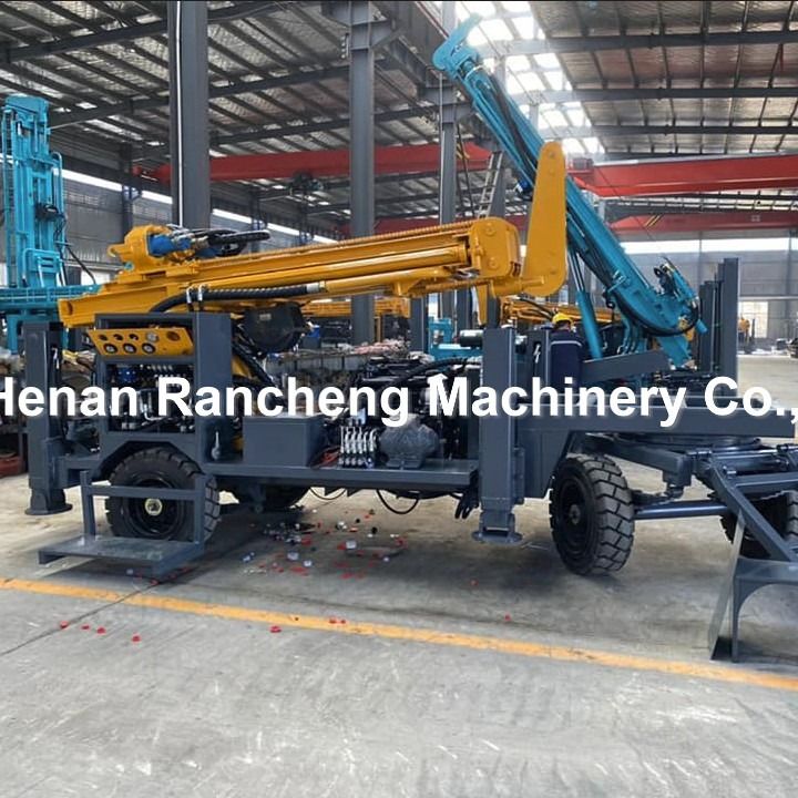 220m 65KW Quanchai Motor Roda montada Rig de perfuração de poços de água com 13T força de elevação