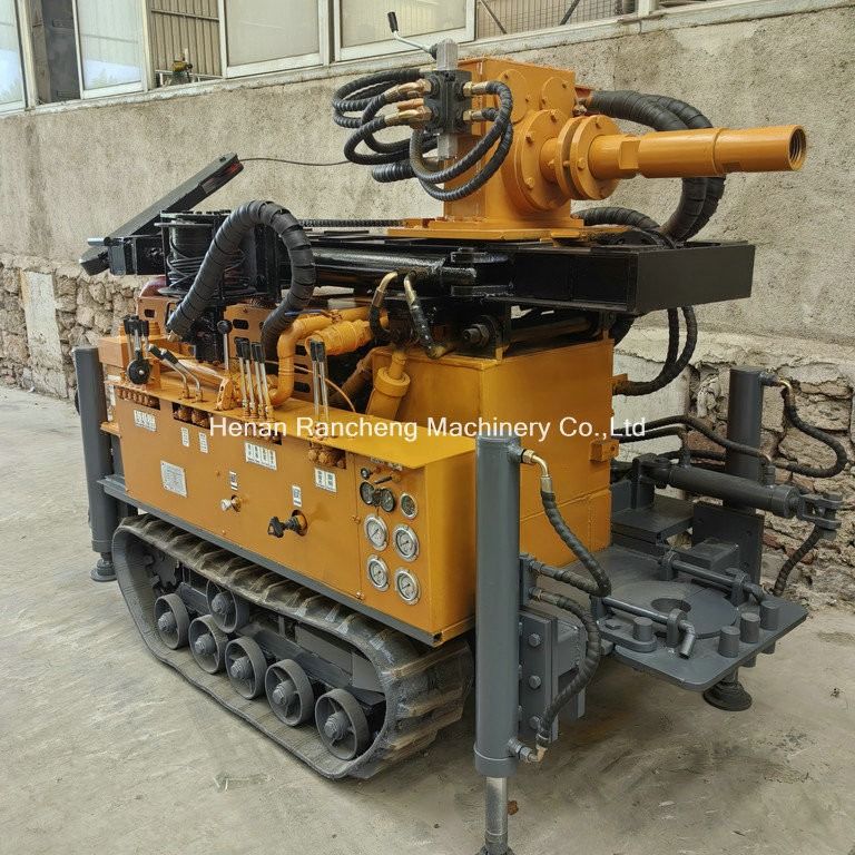 180m Pneumático de água bem de perfuração Rig Multifunção Crawler montado Rig com 55KW Quanchai diesel