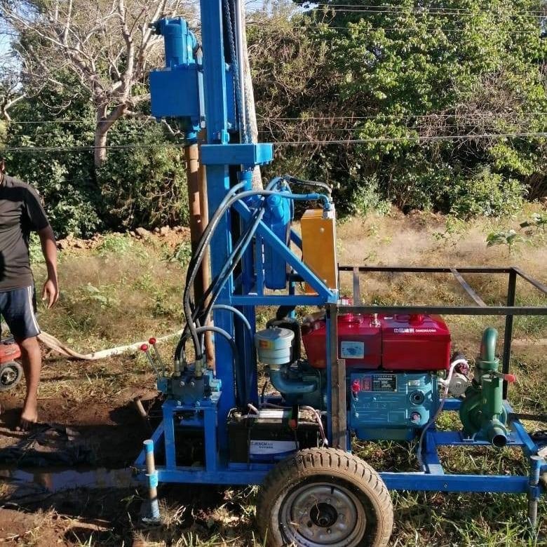 Máquina de perfuração de água hidráulica de 150 m de profundidade com tipo percussivo e rotativo