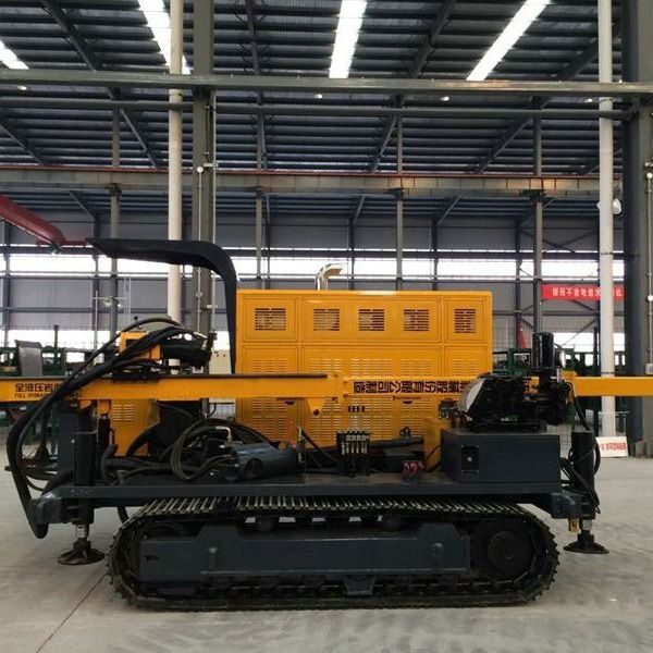 2200 rpm Velocidade Rig de perfuração de núcleo de rastreador hidráulico Alimentado por 74KW Cummins motor a diesel