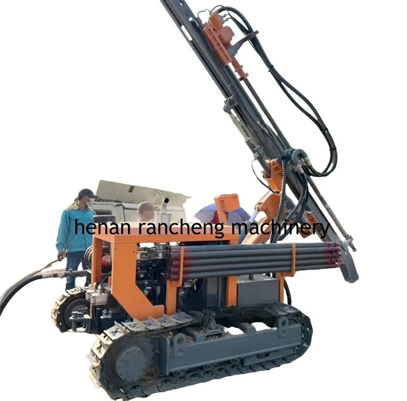 20m Hidráulica integrada DTH Rig de perfuração RCZ412B-1 Modelo 58KW Yuchai Motor com coletor de poeira