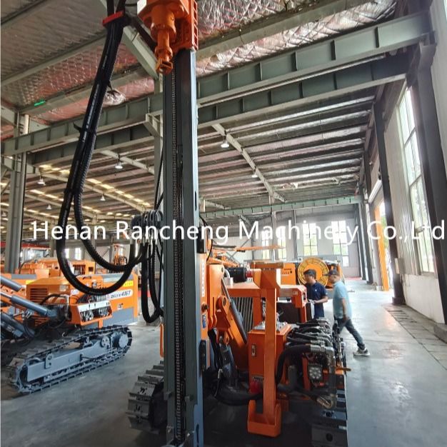 20m Hidráulica integrada DTH Rig de perfuração RCZ412B-1 Modelo 58KW Yuchai Motor com coletor de poeira