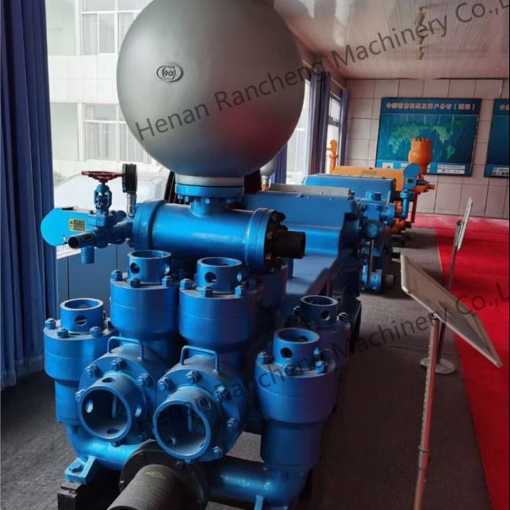 185KW Potência 7MPa Pressão máxima Bomba de lama de perfuração para projetos de poços de água profunda de 1000m 7200kg
