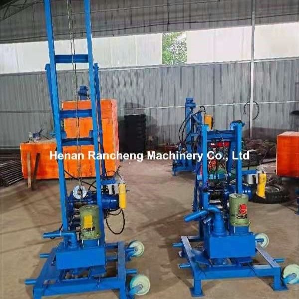 Rig de perfuração de poços de água portátil de 100 m de profundidade com motor de 22 HP 40 kg de carga máxima