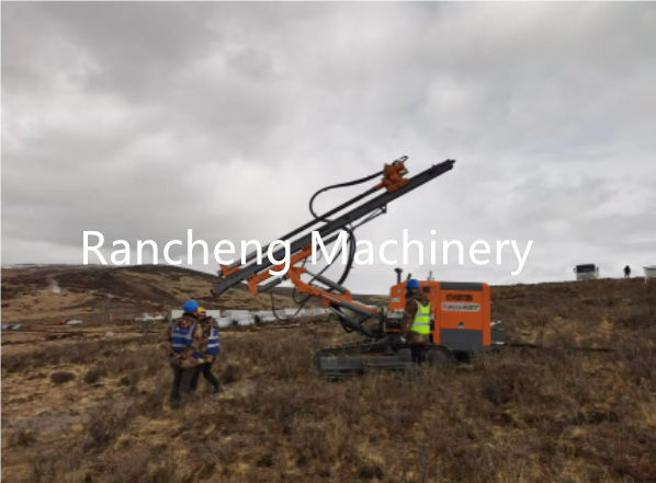 Equipamento de Perfuração DTH Separado Hidráulico de Superfície para Mineração a Céu Aberto