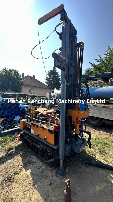 Máquina de perfuração de poços de água de profundidade de 180 m 77,3 kW Motor Crawler Rig de perfuração de poços de água